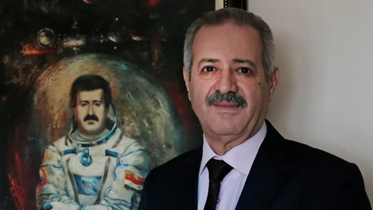 Mohammad Faris dikenal sebagai "Armstrong daro Dunia Arab" dan satu-satunya astronot Suriah.