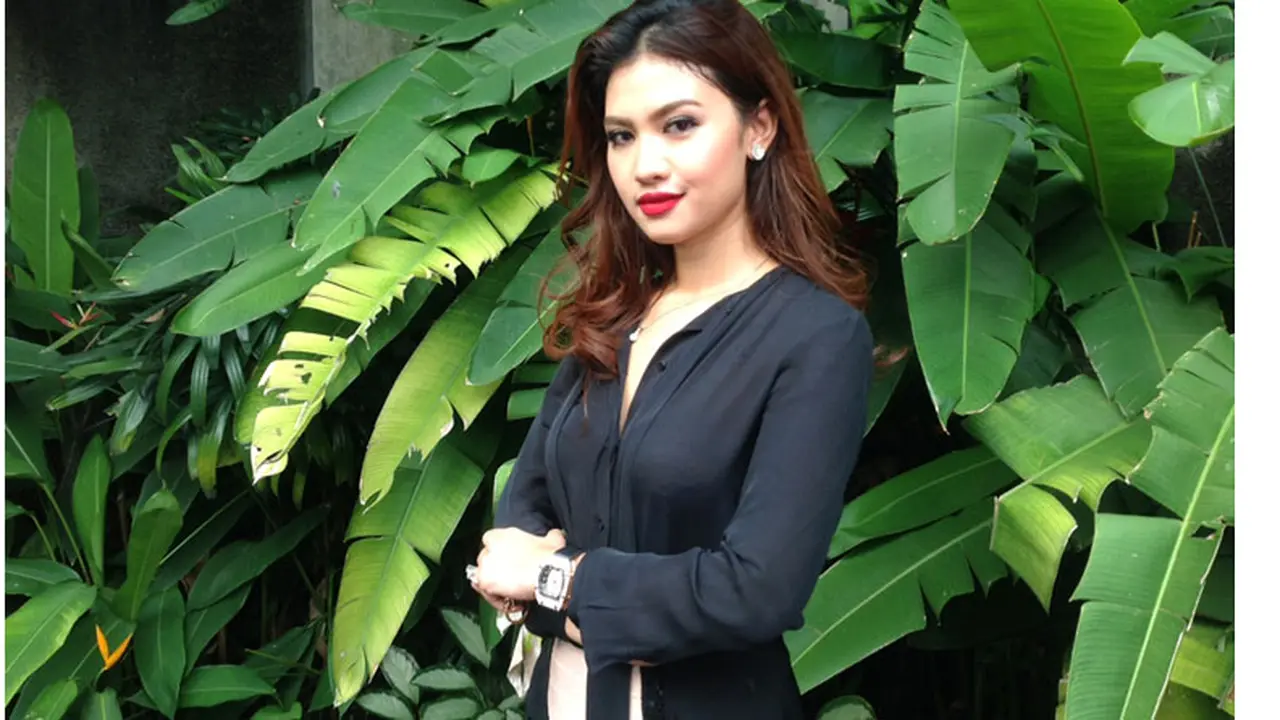 Tak Kalah Seksi, Adik Julia Perez Sering Digoda Produser