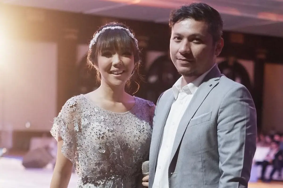 [Fimela] Gading - Gisel