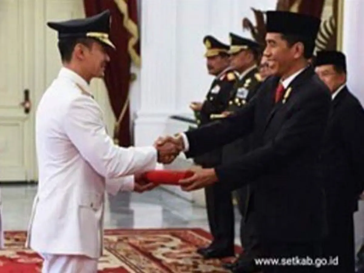 Tiba di Jambi, Zumi Zola Disambut Acara Adat - Entertainment Fimela.com