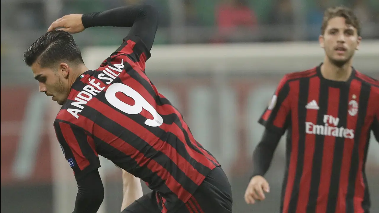 Milan Ditahan AEK Athens Tanpa Gol