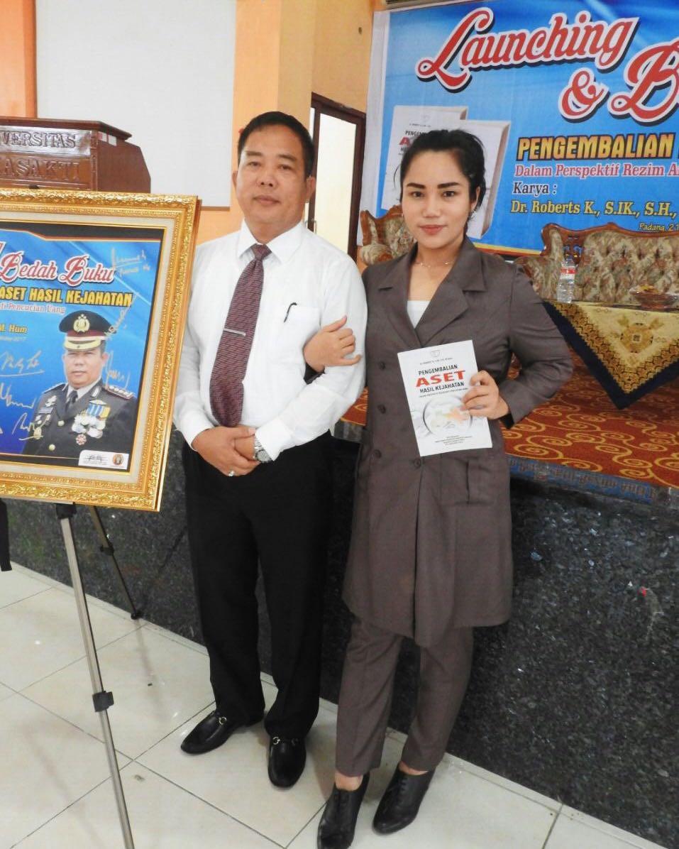 Andin Komalla dan ayah