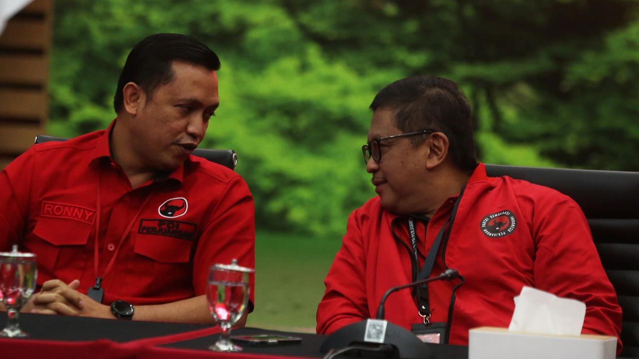 Hasto Kristiyanto Didampingi 1.000 Pengacara