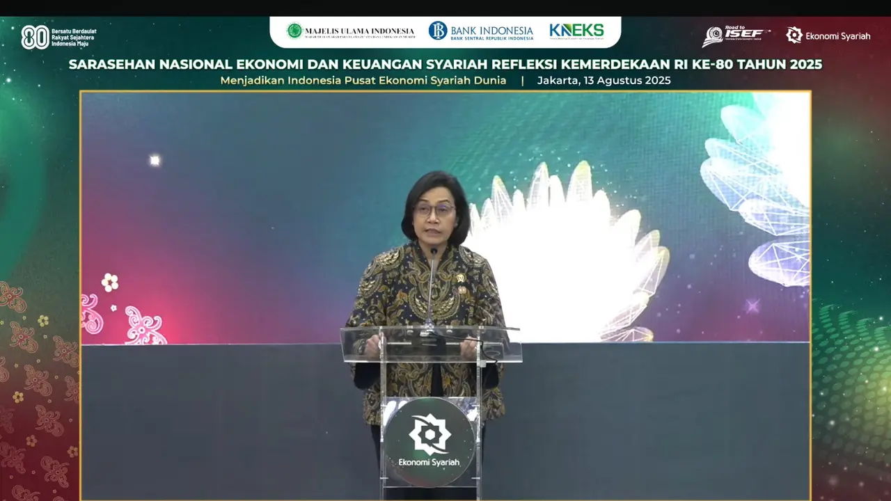 Menteri Keuangan Sri Mulyani saat  di acara Sarasehan Nasional Ekonomi Syariah, Rabu (13/8/2025). (Foto: Liputan6.com/Tira Santia)