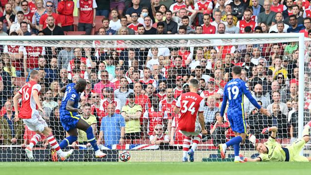 Foto: Romelu Lukaku Langsung Gacor, Cetak Gol Pembuka saat Chelsea Pecundangi Arsenal 2-0 di Liga Inggris