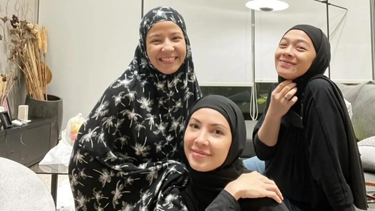 6 Momen Persahabatan Ratna Galih, Natasha Rizky dan Dian Ayu, Kompak Banget