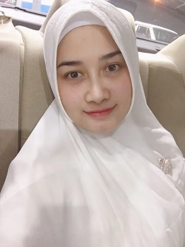 6 Potret Lyia Amelia Eks Trio Macan Pakai Hijab, Bikin Pangling