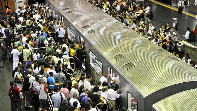 6 Potret Penampakan Kota di Dunia saat Jam Sibuk Ini Bikin Geleng Kepala