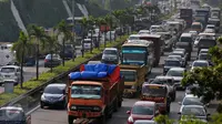 Pemerintah Akan Batasi Muatan Truk Logistik di Jalan Tol