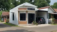 9 Inspirasi Rumah Tipe 36 Hook di Kampung dengan Carport Motor dan Mobil Kecil