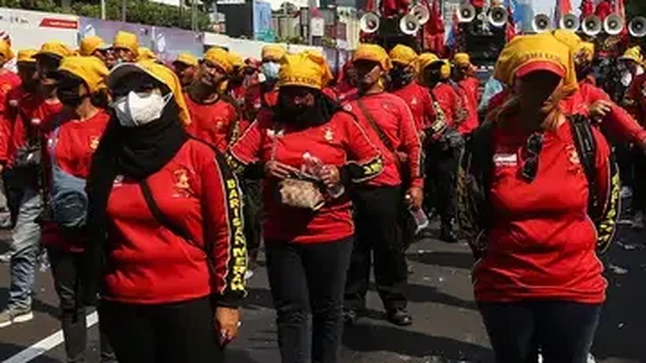 Buruh Minta Kenaikan Gaji 15 Persen di 2024, Pengusaha Bilang Begini