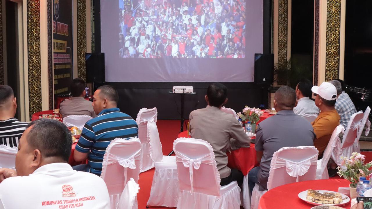 Polres Kampar Gelar Nobar Bersama Komunitas Motor