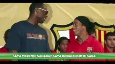 Video wawancara Kobe Bryant yang mengungkapkan rahasia tentang perkenalan dirinya dengan Lionel Messi saat bintang Barcelona tersebut masih berusia 17 tahun.