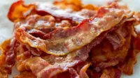 How to Cook Bacon in an Oven So It's Crispy and Crunchy