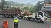 Pemudik Tewas Ditabrak Truk Pengangkut Sapi di Nagreg