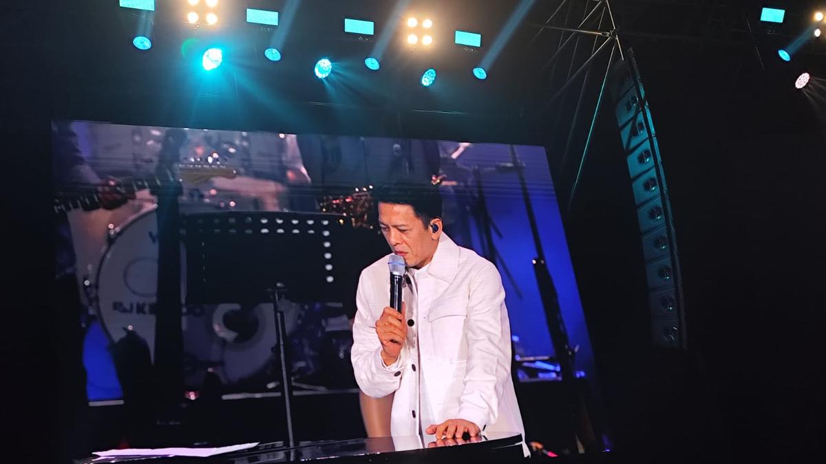 Ariel Noah Jadi Bintang Tamu Konser Yovie &amp; Nuno, Cerita Ditawari Jadi Vokalis