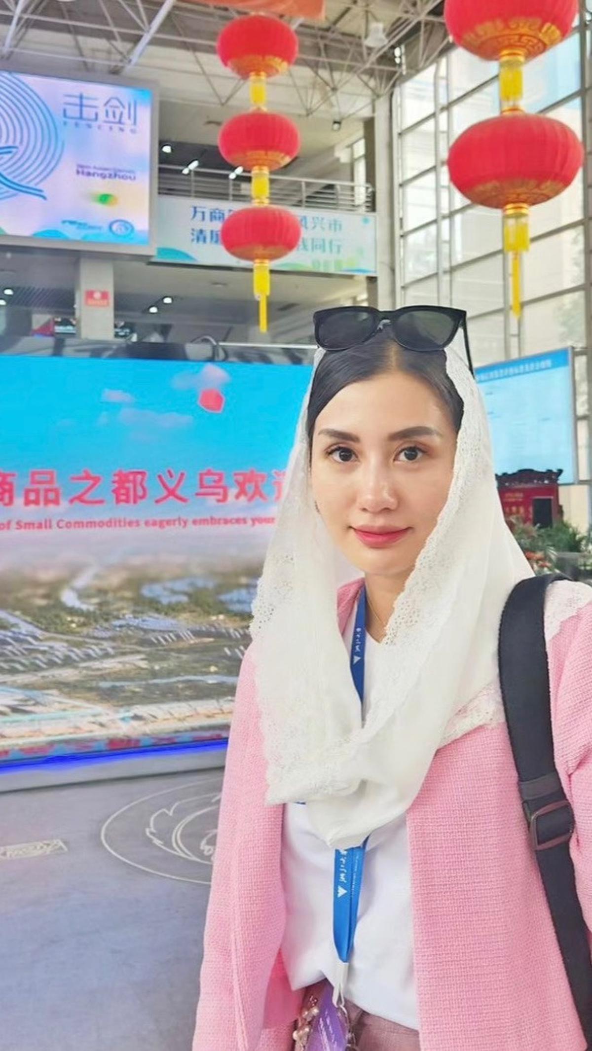 Novita berhasil menyelesaikan gelar master S2 Ilmu Ekonomi Syariah di UIN SATU Tulungagung. Selain itu ia berkesempatan mengikuti program ASEAN Digital Economy Shortcourse Scholarship mewakiliki PDIP.