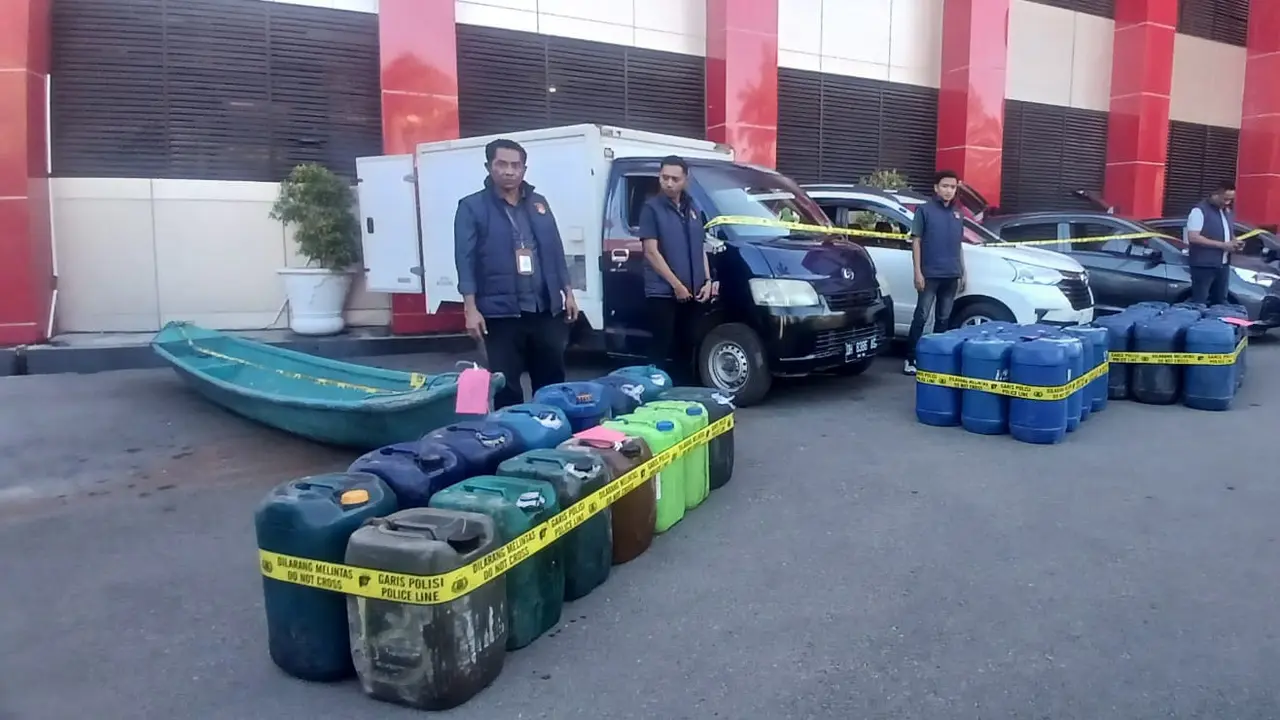 Danki Brimob dan Kanit Paminal di NTT Jadi Tersangka BBM Ilegal  