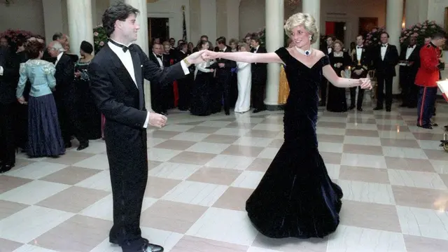 Putri Diana dan John Travolta