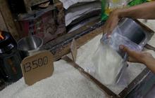 Aksi Paslon Bagi-Bagi Beras di Pilkada Garut Ikut Picu Penurunan Omzet Pedagang