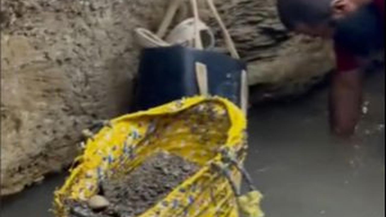 Video tersebut pun tak luput dari sorotan warganet. Tak sedikit yang ikut berkomentar dengan pekerjaan dari warga Arab tersebut.