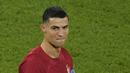 Penyerang Portugal Cristiano Ronaldo berselebrasi setelah mencetak gol ke gawang Ghana pada duel grup H Piala Dunia 2022 di stadion 974, Kamis (24/11/2022). Pemenang Ballon d'Or lima kali itu telah mencetak gol di empat turnamen sebelumnya.  (AP Photo/Francisco Seco)