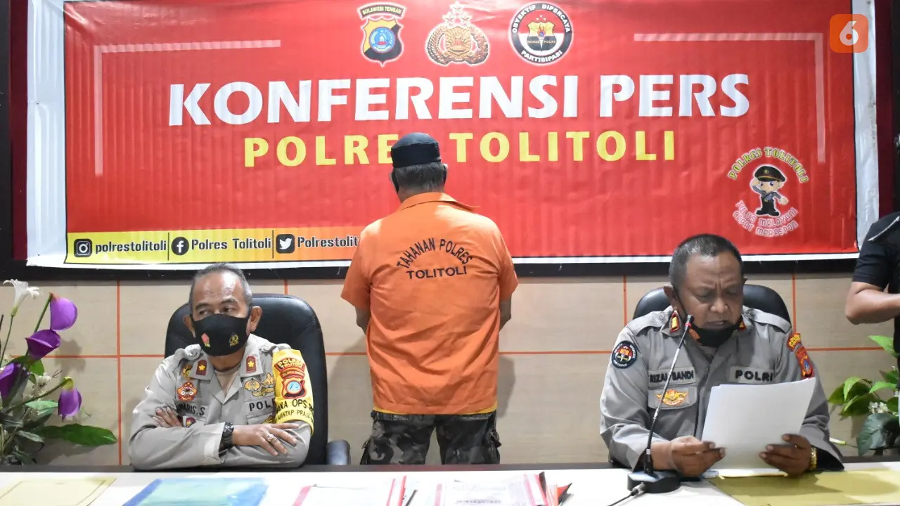 Konferensi pers Polres Tolitoli tentang pengungkapan kasus korupsi Dana Desa