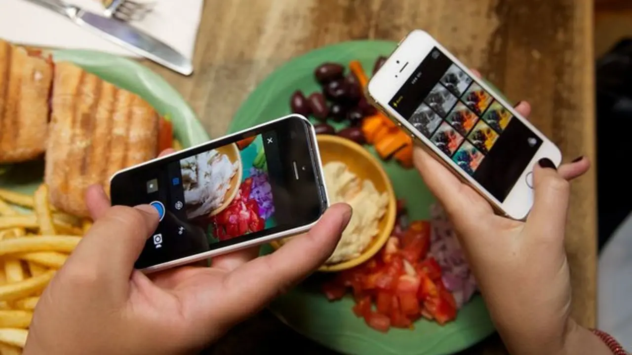Kenali 7 Ciri Cewek dan Cowok yang Kecanduan Main Instagram
