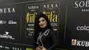 Aktris India Simran Ahuja tiba untuk menghadiri penghargaan International Indian Film Academy (IIFA) ke-23 di Abu Dhabi pada Jumat, 26 Mei 2023. (AP Photo/Kamran Jebreili)