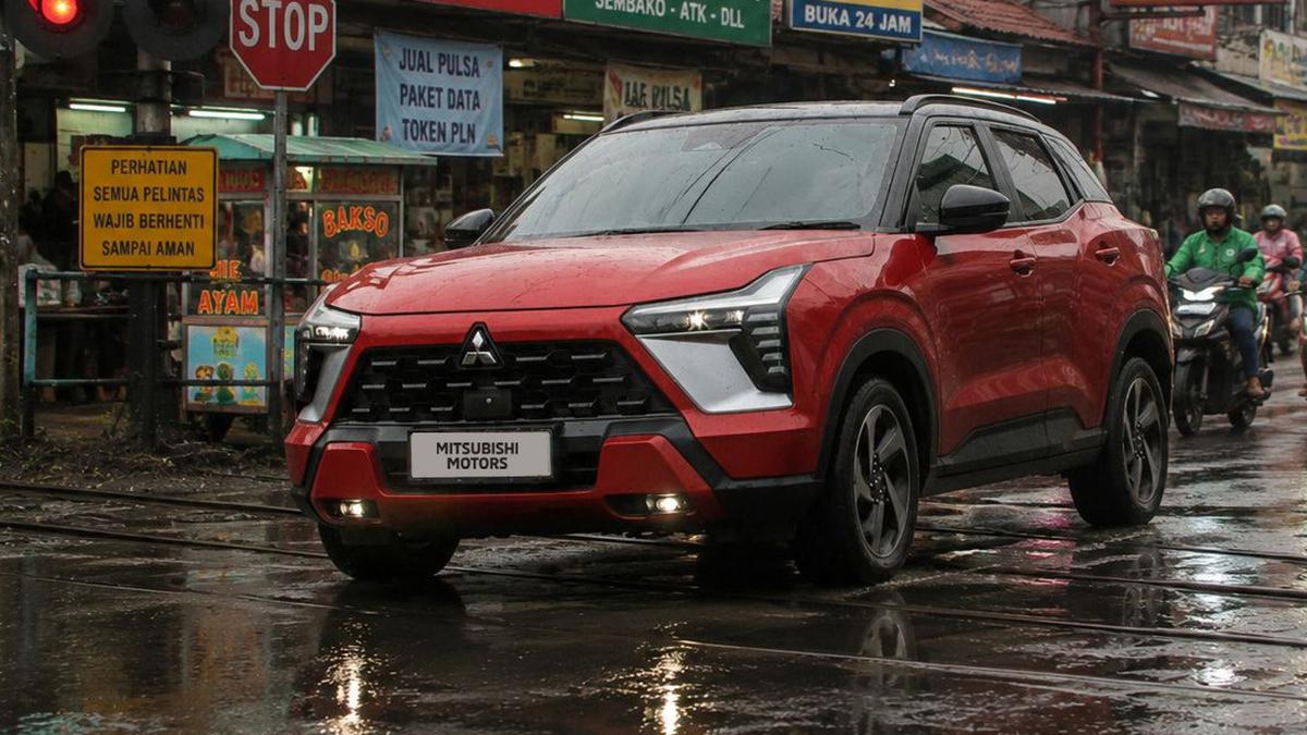 Hal yang Harus Dilakukan Sebelum Mobil Melintasi Rel Kereta
