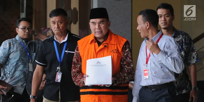 KPK Tahan Bupati Jepara Ahmad Marzuqi