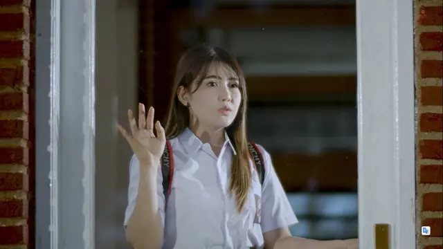Rilis Single, Ini 7 Potret Via Vallen dan Kekasih Pakai Seragam SMA di Video Klip Baru