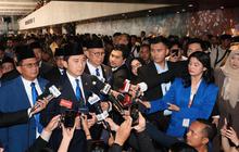 Kelakar Ibas soal Calon Menteri yang Cemas Tunggu Telepon dari Hambalang