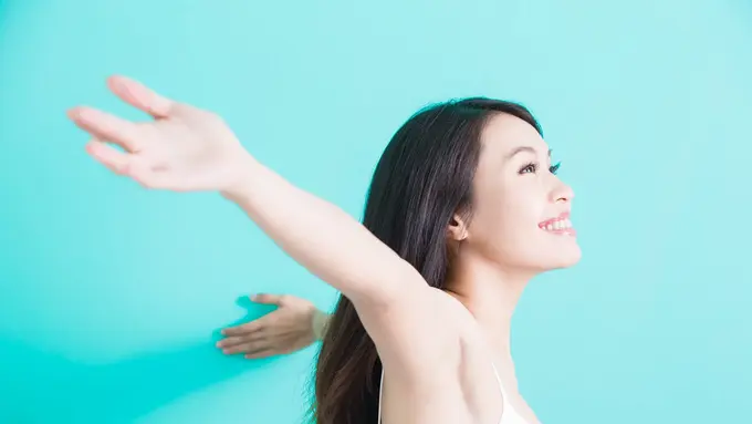 Efektif Mengurangi Keringat Berlebih dan Bau Badan Selama 48 Jam