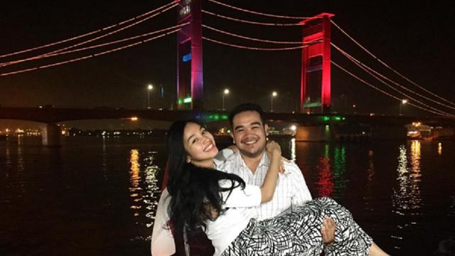 Resepsi Mewah Di Palembang Tya Arifin Jadi Buruan Di Dunia Maya Showbiz Liputan6 Com