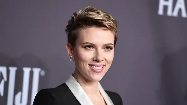[Bintang] Scarlett Johansson
