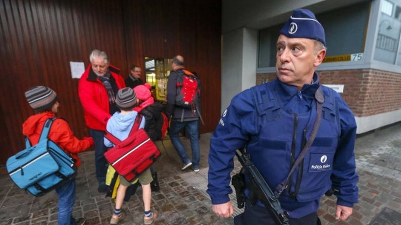 Waspada teror, sekolah di Belgia dijaga ketat polisi