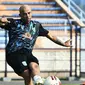 5 Potret Ivan Carlos Saat Latihan Bersama Tim, Striker Persela Lamongan (sumber: Instagram/perselafc)