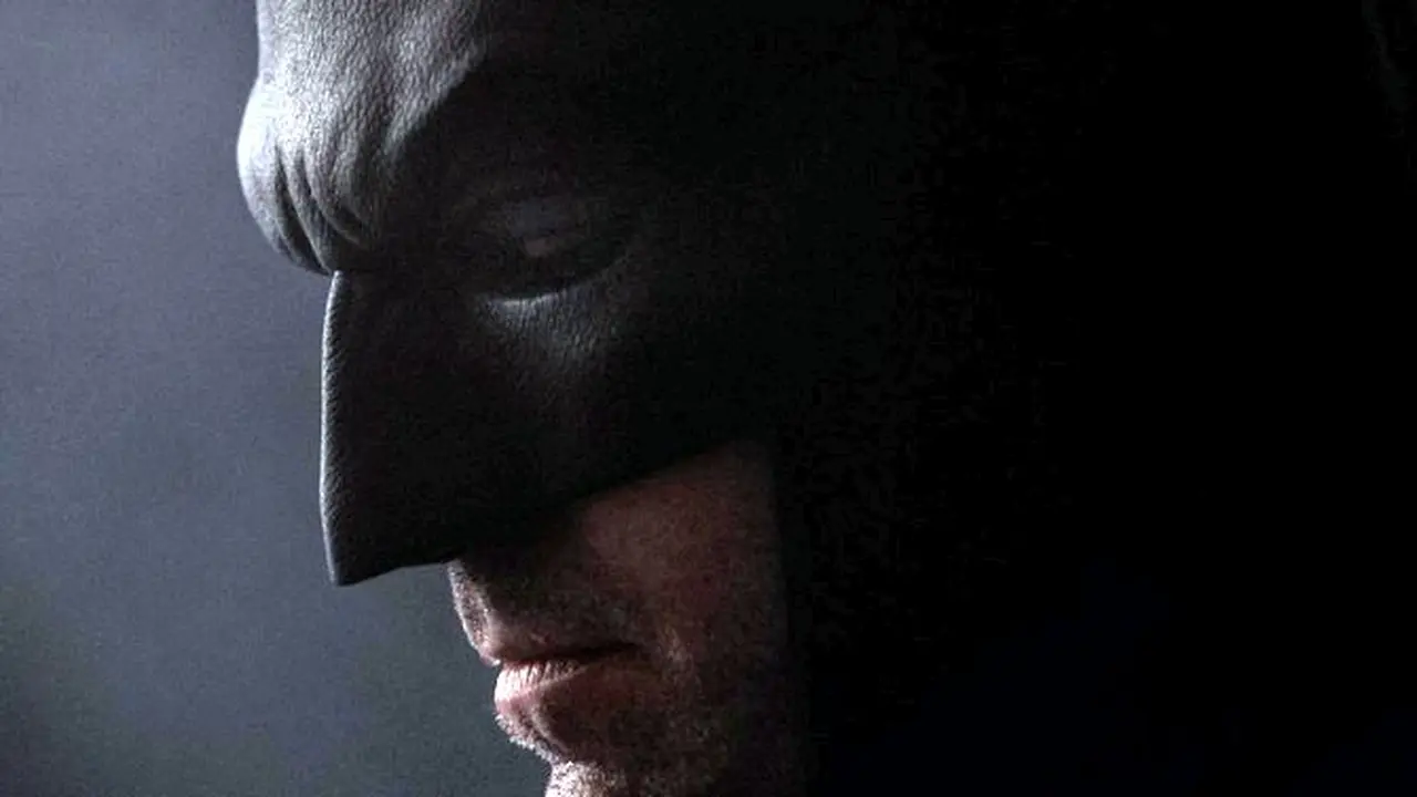 Foto Terbaru Ben Affleck Berkostum Batman Dirilis