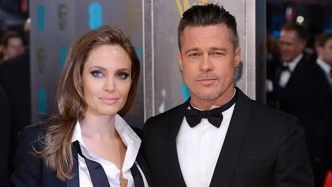 [Bintang] Angelina Jolie - Brad Pitt