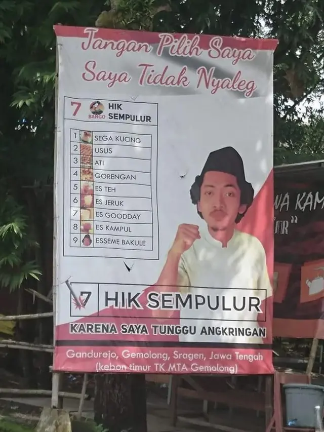 Promosi Angkringan Pakai Baliho ala Caleg, Bikin Heboh Warganet. (Sumber: Twitter/genosmad)