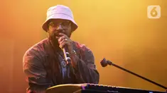 Musisi asal Amerika Serikat PJ Morton tampil pada special show hari kedua BNI Java Jazz Festival 2022 di JIExpo Kemayoran, Jakarta Pusat, Sabtu (28/5/2022). Perhelatan musik BNI Java Jazz Festival 2022 digelar pada 27-29 Mei dengan menampilkan musisi-musisi dari dalam dan luar negeri. (Liputan6.com/Johan Tallo)