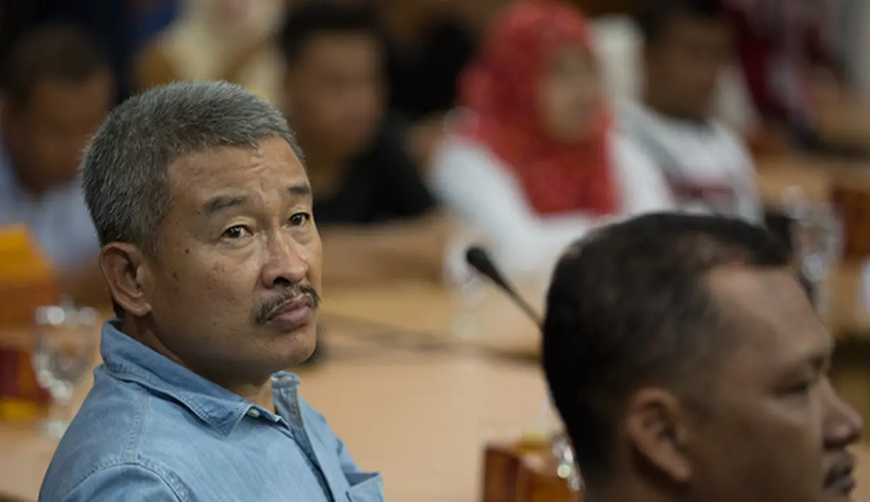 Mantan Kiper Timnas Indonesia, Hermansyah mengikuti pertemuan dengan Komnas HAM terkait konflik PSSI dengan Menpora di Jakarta, Kamis (13/8/2015). (Bola.com/Vitalis Yogi Trisna)