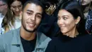 Younes Bendjima dan Kourtney Kardashian memutuskan untuk menyudahi hubungan mereka. (Celebrity Insider)