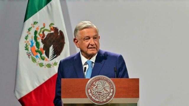 Presiden Meksiko Andres Manuel Lopez Obrador mengatakan bahwa dia telah tertular COVID-19 untuk kedua kalinya dan mengalami gejala ringan (Pedro Pardo/AFP)