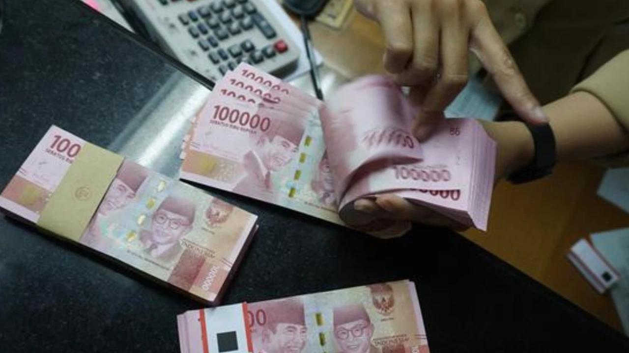 Utang Pinjol Nasional Tembus Rp101 Triliun