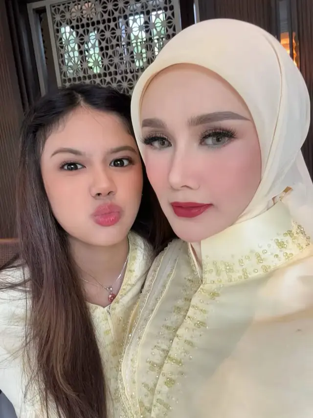 Momen Perayaan Ultah Shafeea Ahmad ke-15