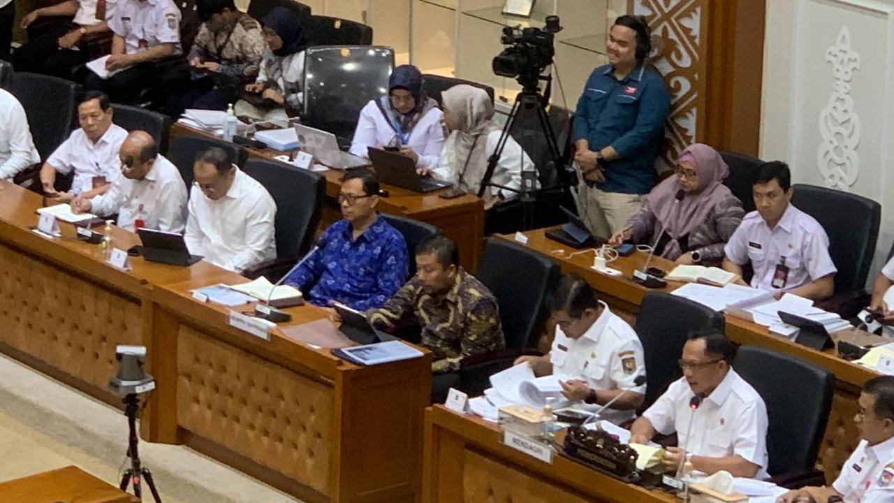 Revisi UU Pilkada, Komisi II DPR Buka Peluang Perpanjang Masa Jabatan Pj Kepala Daerah hingga Februari 2025