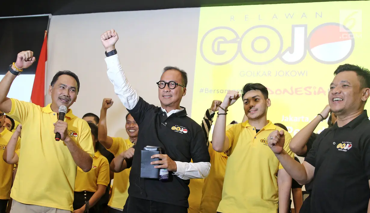 Suasana saat peresmian relawan Golkar Jokowi atau Gojo di Jakarta, Jumat (16/3). Relawan Gojo dibentuk untuk memenangkan Presiden Joko Widodo atau Jokowi untuk kedua kalinya. (Liputan6.com/Herman Zakharia)