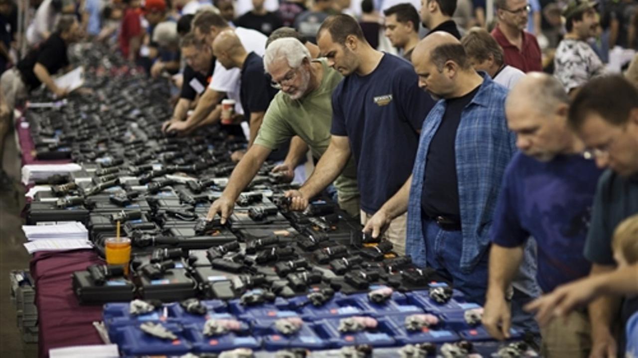 Kebijakan Kontrol Senjata Api Obama Buat Penjualan Meningkat 